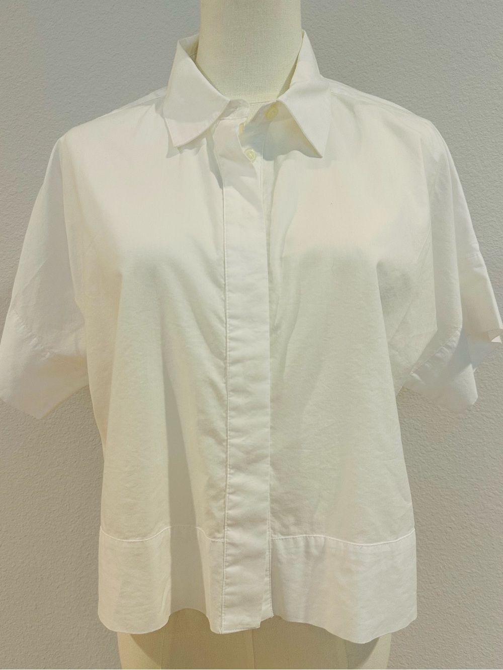 LOFT White Short-Sleeve Cotton Blend Button-Down Shirt